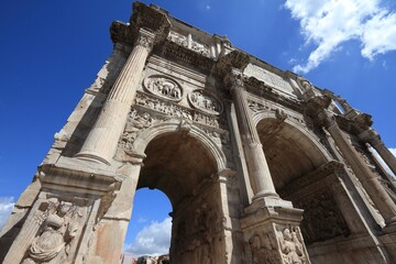Obraz premium Arch of Constantine - Arco di Costantino in Rome, Italy. Ancient triumphal arch on Palatine Hill.