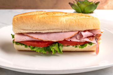 ham sub  with lettuce and tomato