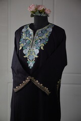 Kaar kash pheran with floral designs