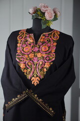 Kaar kash pheran with floral designs