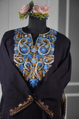 Kaar kash pheran with floral designs