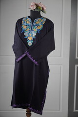 Kaar kash pheran with floral designs