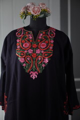 Kaar kash pheran with floral designs