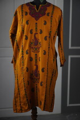 Kaar kash pheran with floral designs