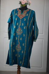 Kaar kash pheran with floral designs