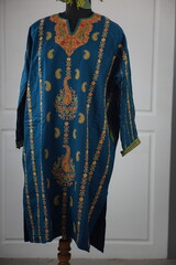 Kaar kash pheran with floral designs