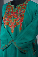 kashmirir pheran by kaar kash