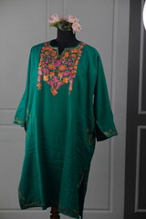 kashmirir pheran by kaar kash