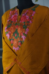 kashmirir pheran by kaar kash