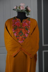 kashmirir pheran by kaar kash