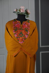 kashmirir pheran by kaar kash