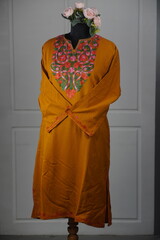 kashmirir pheran by kaar kash