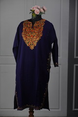 Kaar kasj kashmiri pheran for women