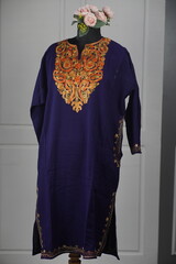 Kaar kasj kashmiri pheran for women