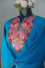 Kaar kasj kashmiri pheran for women