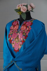 Kaar kasj kashmiri pheran for women