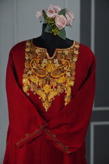 Kaar kasj kashmiri pheran for women