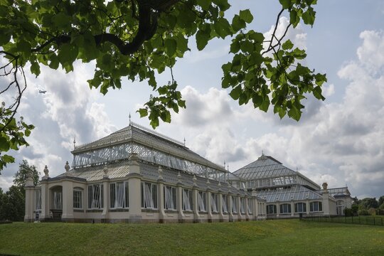 Temperate House, the largest Victorian greenhouse in the world, Royal Botanic Gardens (Kew Gardens), UNESCO World Heritage Site, Kew, Greater London, England, United Kingdom