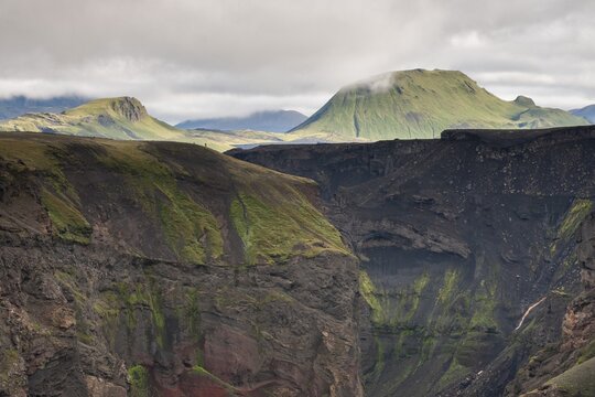 Markarflj&oacute;tsglj&uacute;fur, Markarflj&oacute;t Canyon near Emstrur, Laugavegur, in the back right the mountain Hattfell, Icelandic highlands, Iceland