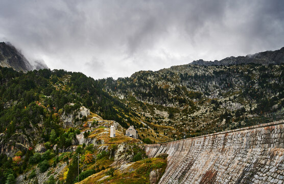Dam of the reservoir at the Refugi dera Restanca, La Val d'Aran, Catalonia, Pyrenees mountains, Spain, Europe