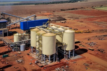 Tanques fabrica dee a&ccedil;&uacute;car 