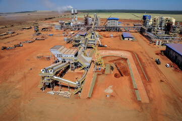 Usina de a&ccedil;&uacute;car  e &aacute;lcool em constru&ccedil;&atilde;o