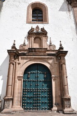 Portail baroque à Cusco au Pérou	
