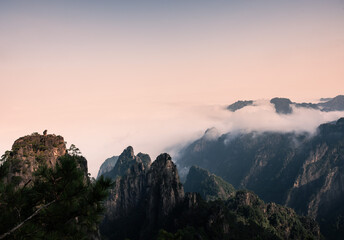Huangshan Yellow Mountain in China: Stone Monkey Gazing over the Sea of Clouds view 
