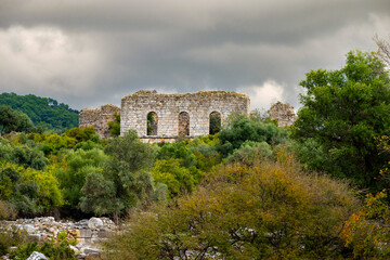 Kaunos (Carian: Kbid Lycian: Xbide Ancient Greek: &Kappa;&alpha;ῦ&nu;&omicron;&sigmaf;; Latin: Caunus) ancient city was a city of ancient Caria and in Anatolia, a few kilometres west of the modern town of Dalyan. Amphitheatre area
