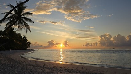 Coucher de soleil aux Maldives