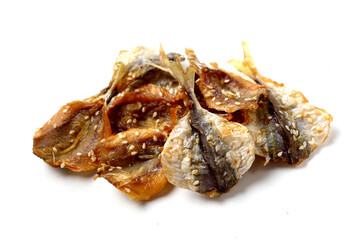 Grilled yellow-stripe scad with sesame