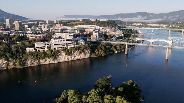 The Tennessee River sparkles as swimmers and kayaks weave between Chattanooga&rsquo;s bridges with Lookout Mountain in the distance.