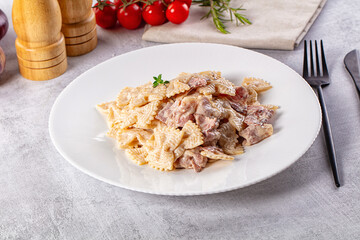 Pasta Carbonara - farfalle with bacon