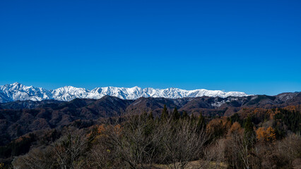 冠雪の北アルプス　山並み　長野県白馬村