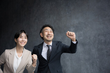 For career changes and hiring A sharp, suit-clad start and a sense of speed toward goals A business image that conveys swift progress