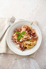 Spaghetti with seafood and basil