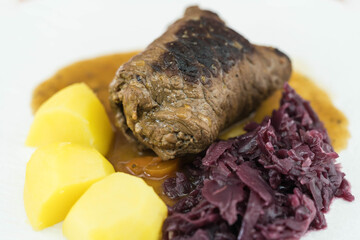 Rouladen aus Rindfleisch traditionelle deutsche Küche