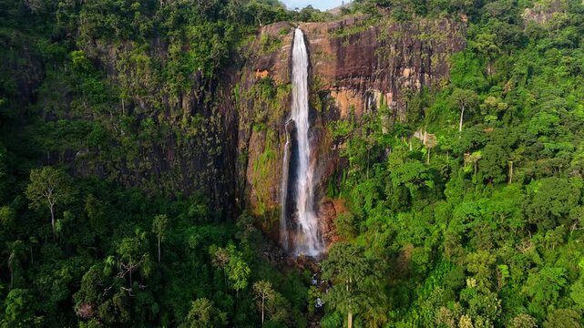 diyaluma water falls sri lanka drone footage 