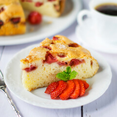 French Strawberry Sponge Cake &ndash; Homemade Summer Dessert