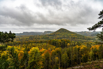 Herbst am Lindigtblick zum Raumberg im Elbsandsteingebirge 1