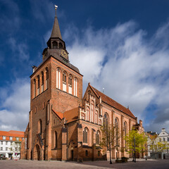 Güstrow Sankt Marien Seitenansicht entzerrt