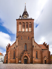 Sankt Marien Kirche G&uuml;strow entzerrt