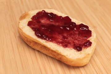 goûter à la confiture