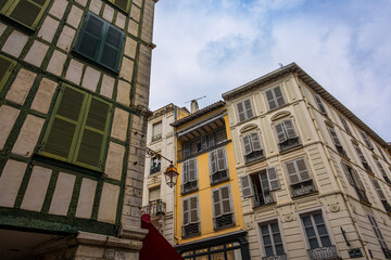 Fototapeta premium Dans les rues de Bayonne en France