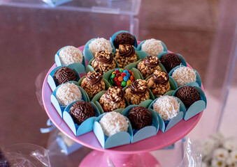 Birthday party sweets: coconut, brigadeiro and white chocolate brigadeiro