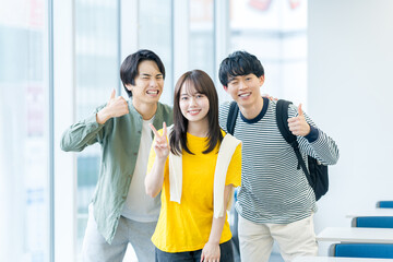 Plakat ポーズする学生