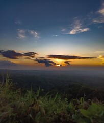 Obraz premium sunset over the river