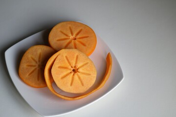 スライスした柿の実　栄養