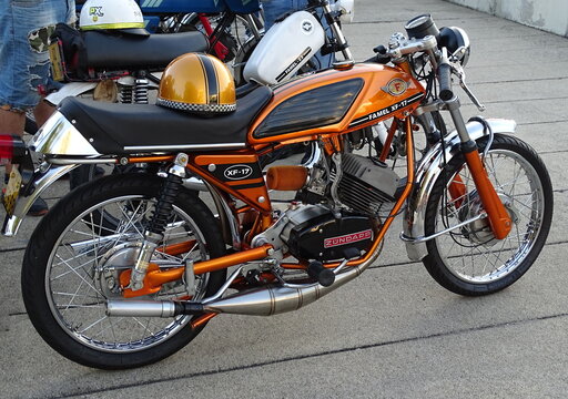 Famel XF-17 Z&uuml;ndapp vintage moped standing on asphalt
