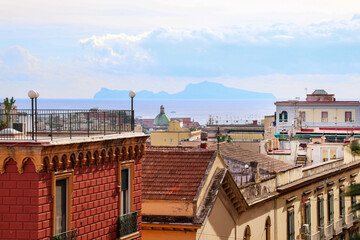 Capri vista da napoli